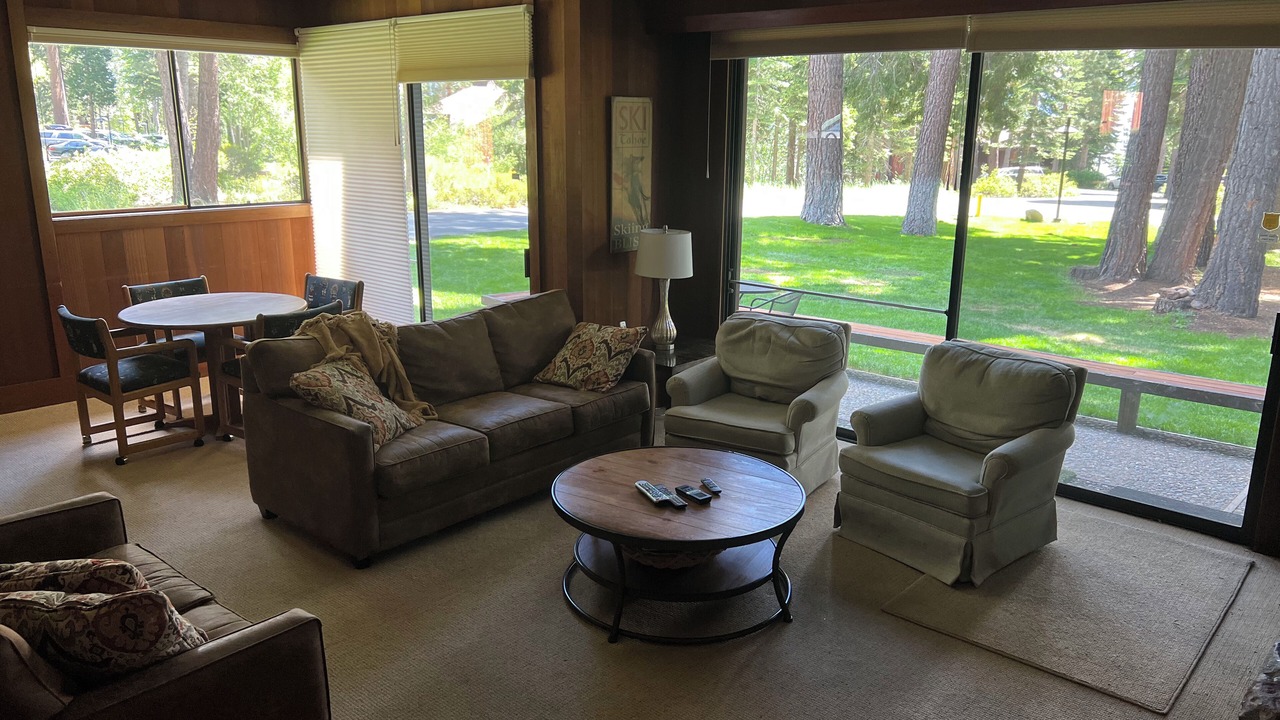 Photo of Livingroom in Dollar Point