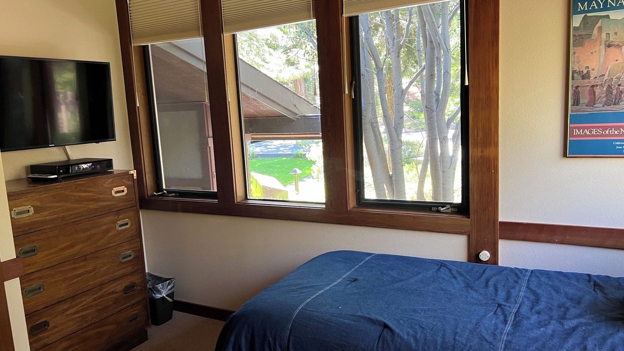 Photo of Bedroom in Dollar Point