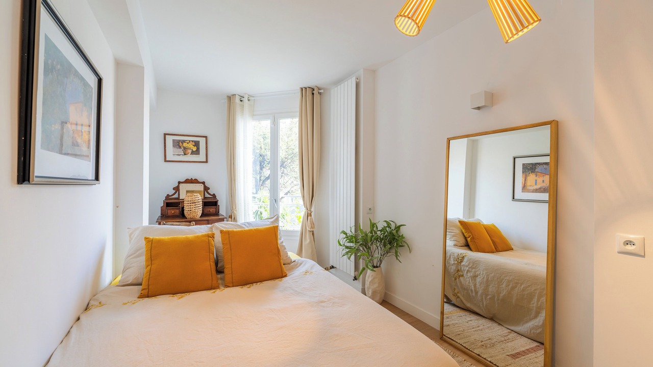 Photo of Bedroom in Endoume