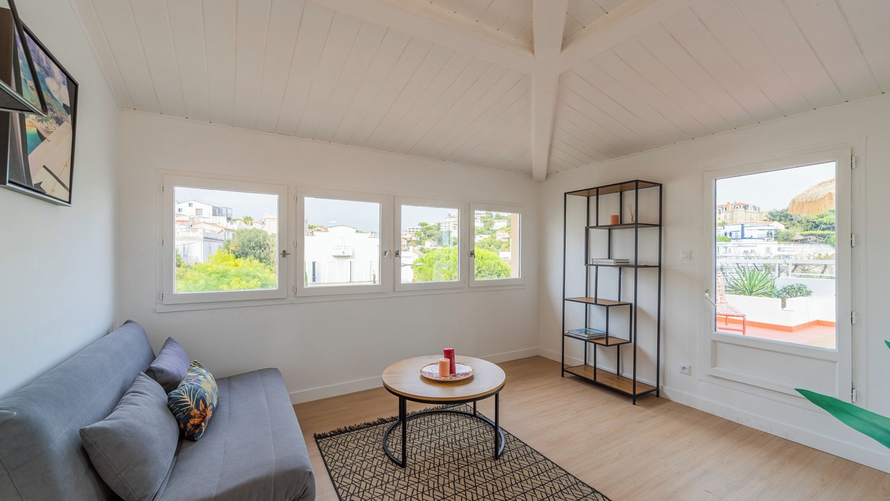 Photo of Livingroom in Endoume