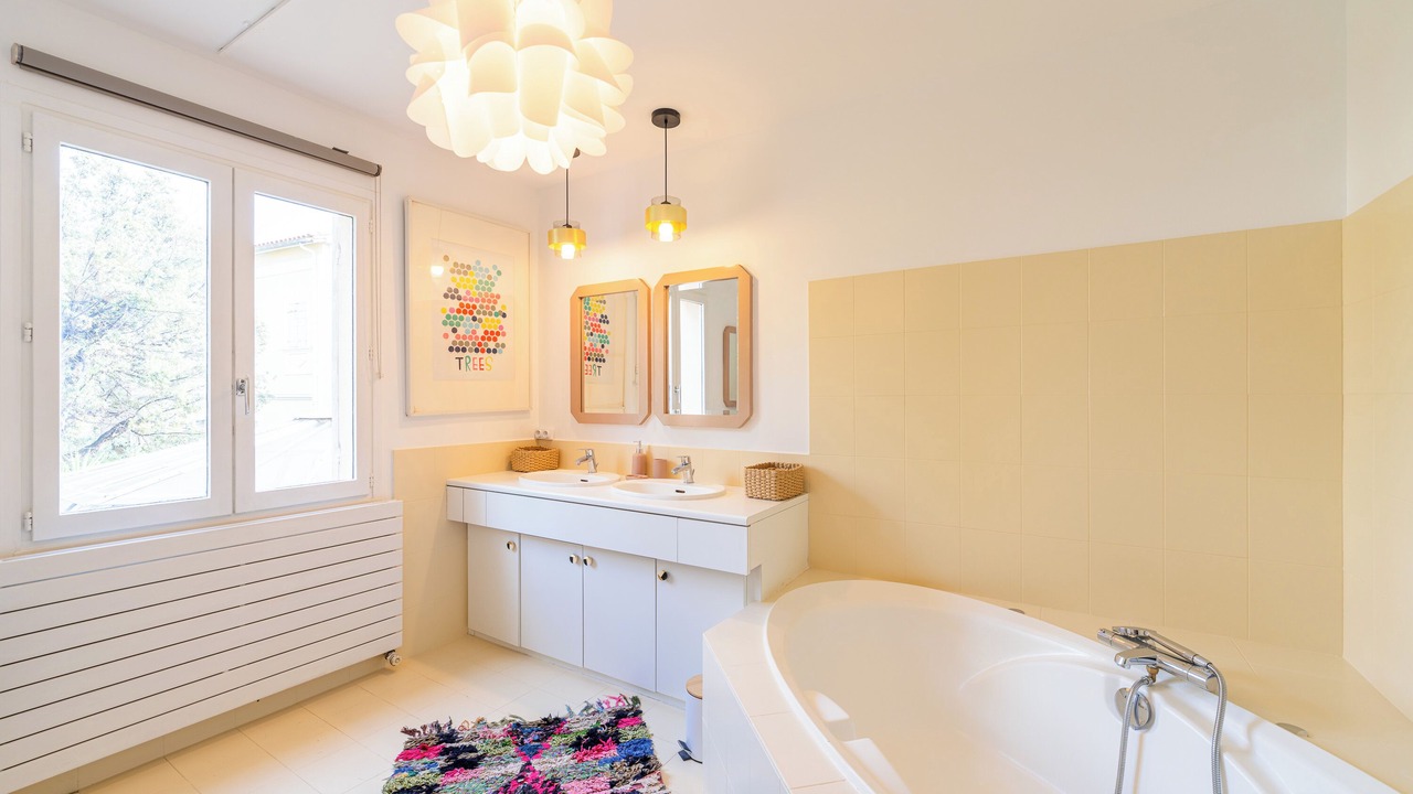 Photo of Bathroom in Endoume