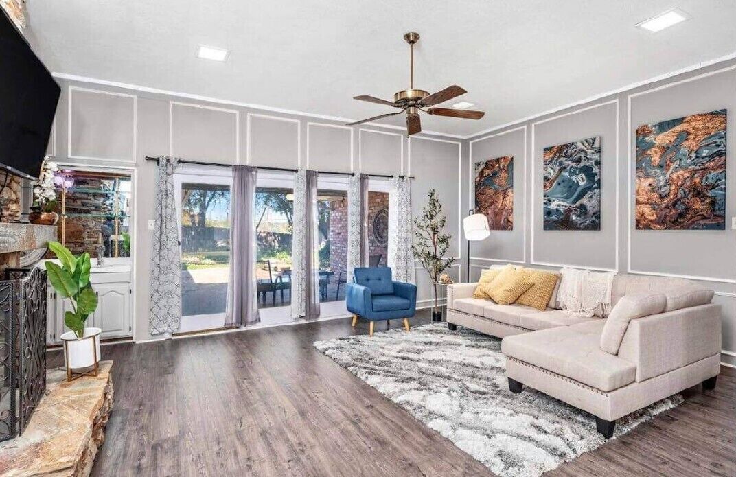 Photo of Livingroom in Southwest Carrollton