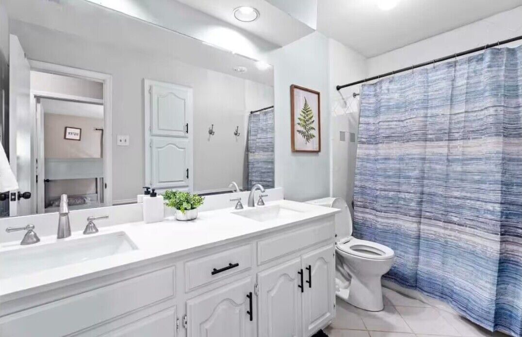 Photo of Bathroom in Southwest Carrollton