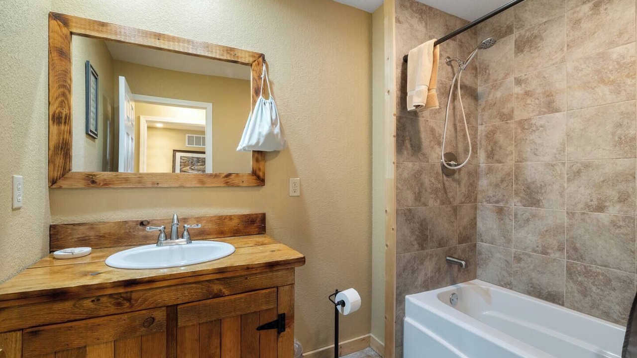 Photo of Bathroom in Eureka Springs