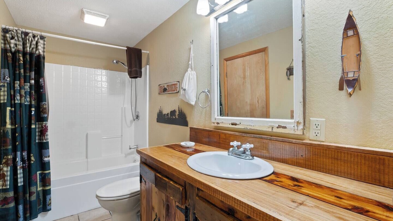 Photo of Bathroom in Eureka Springs