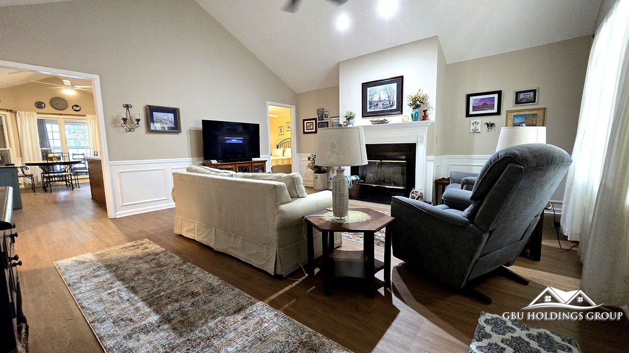 Photo of Livingroom in Macon