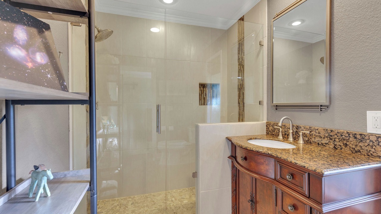 Photo of Bathroom in Spicewood