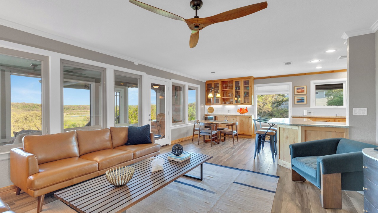 Photo of Livingroom in Spicewood