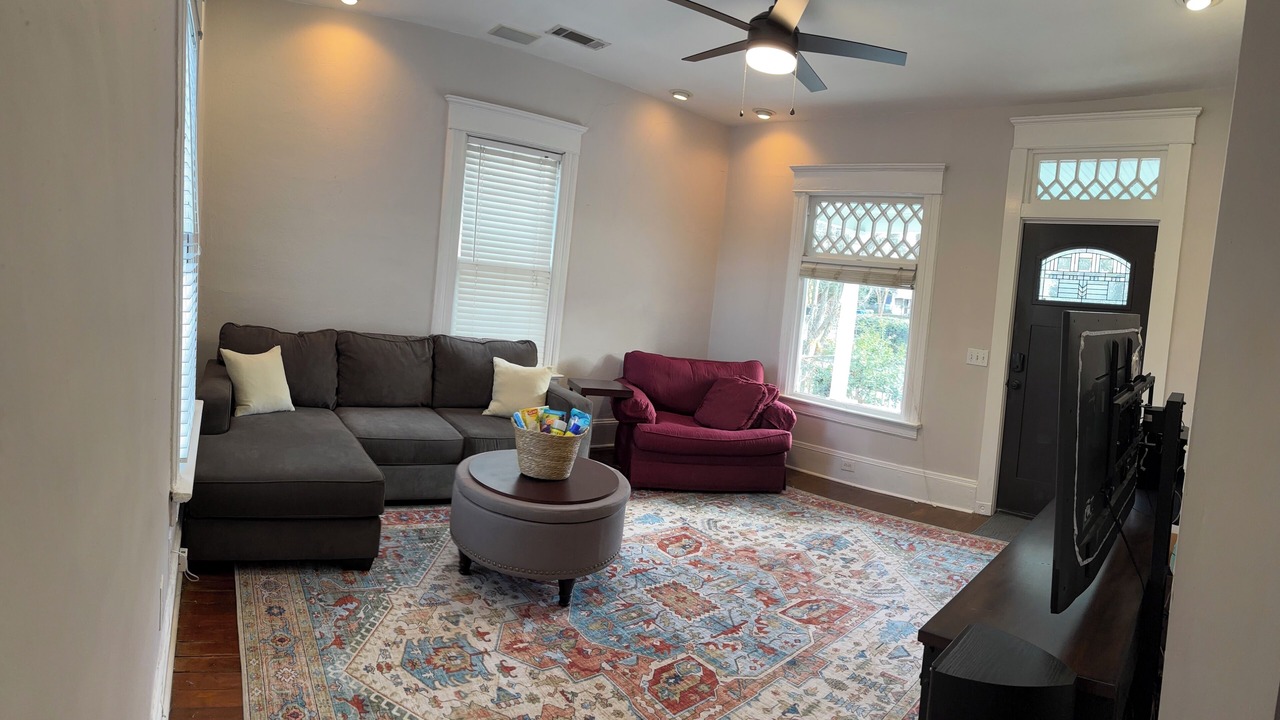 Photo of Livingroom in East Side