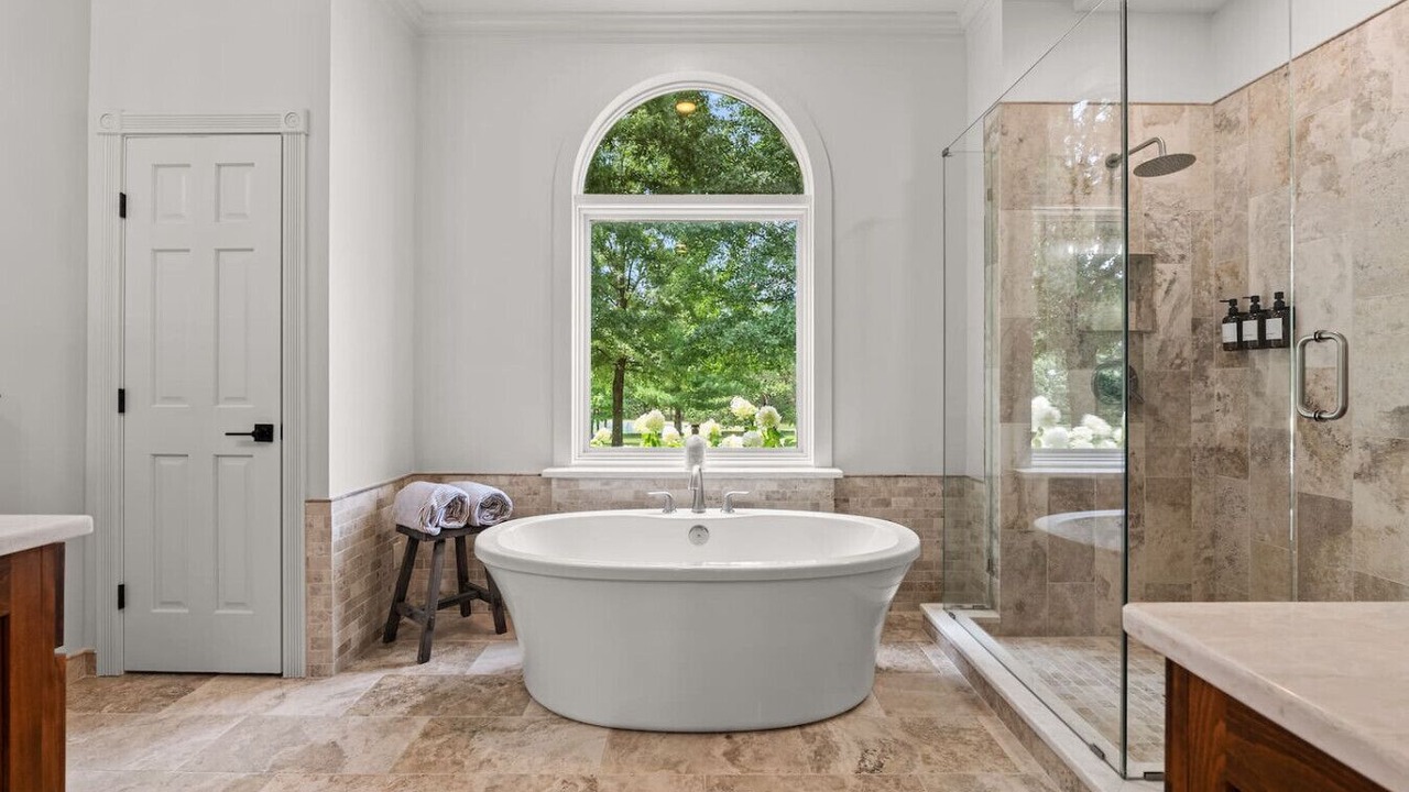 Photo of Bathroom in Lee's Summit