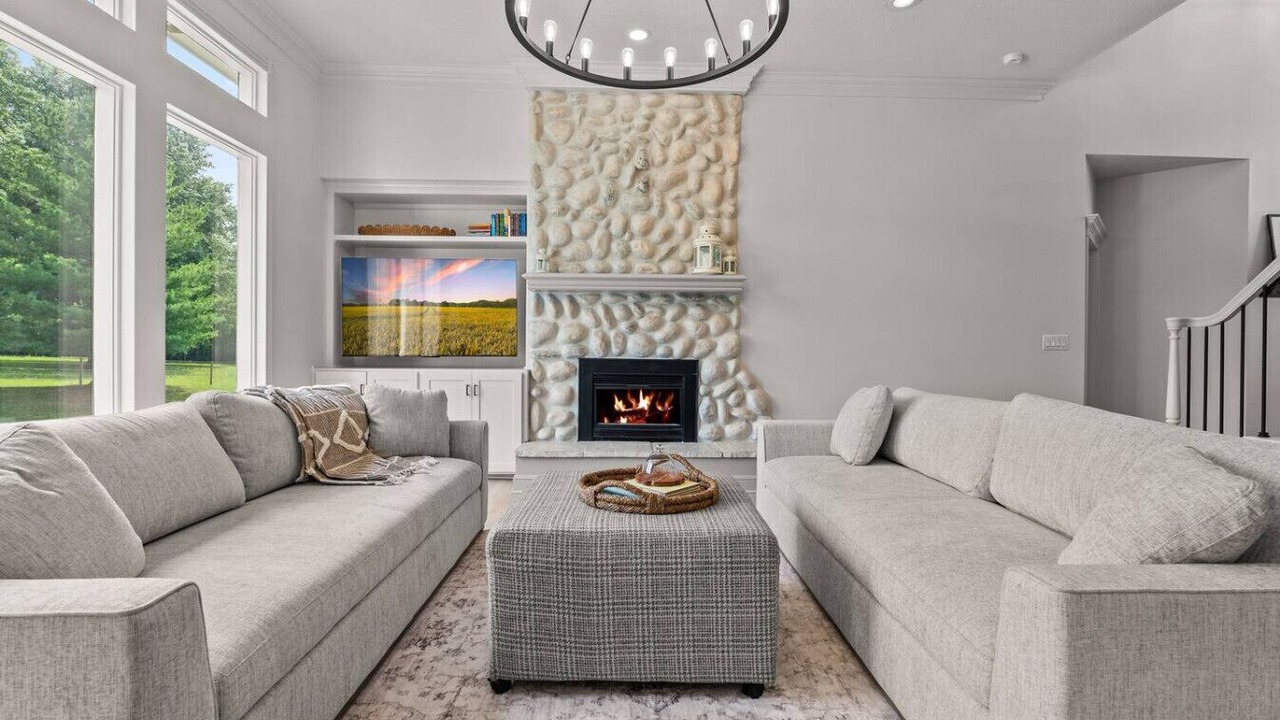 Photo of Livingroom in Lee's Summit