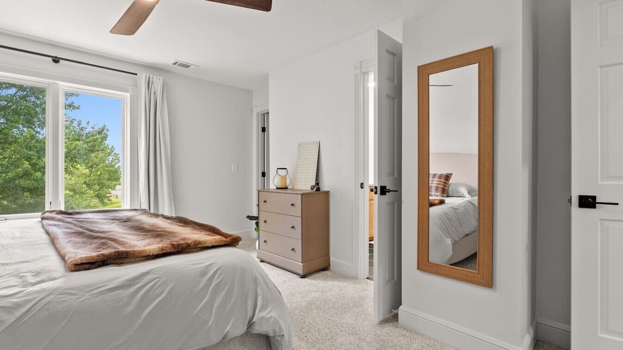 Photo of Bedroom in Lee's Summit