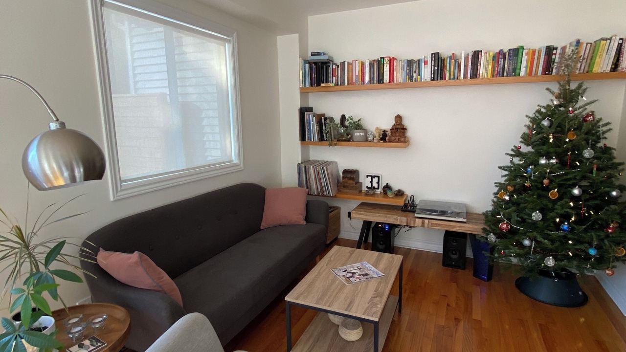 Photo of Livingroom in Kanata Lakes - Marchwood Lakeside - Morgan's Grant - Kanata