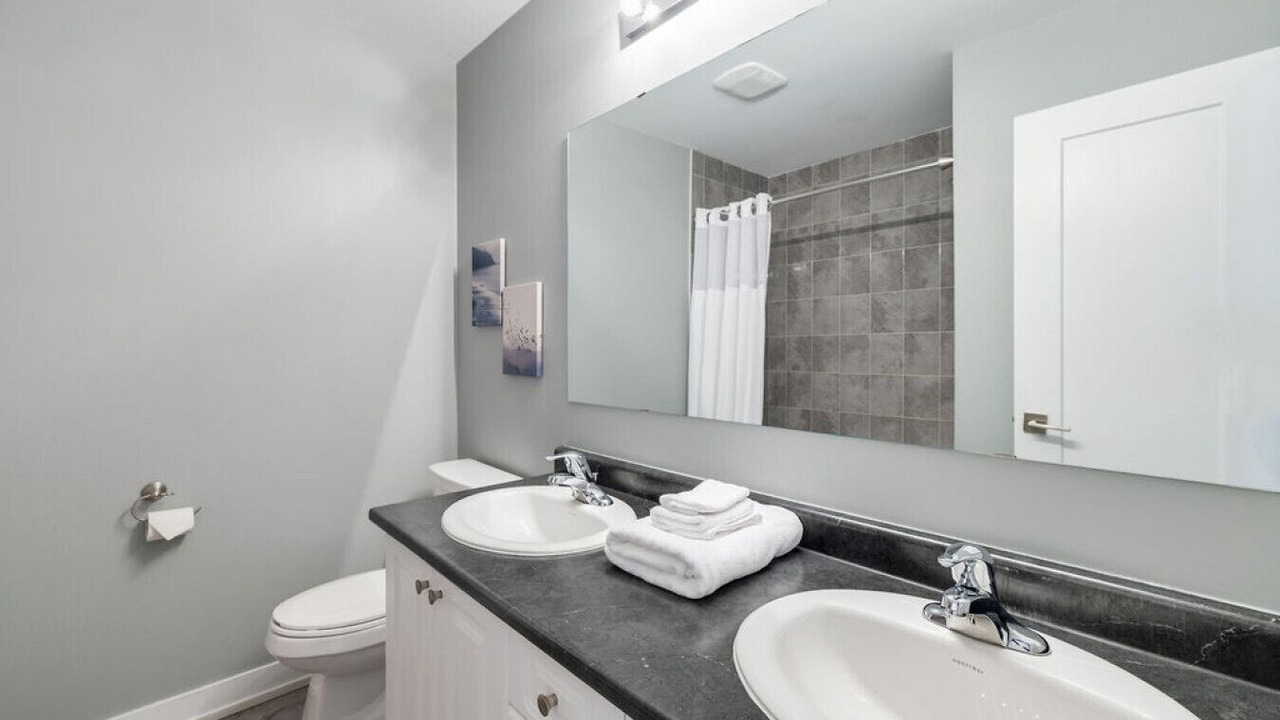 Photo of Bathroom in The Blue Mountains