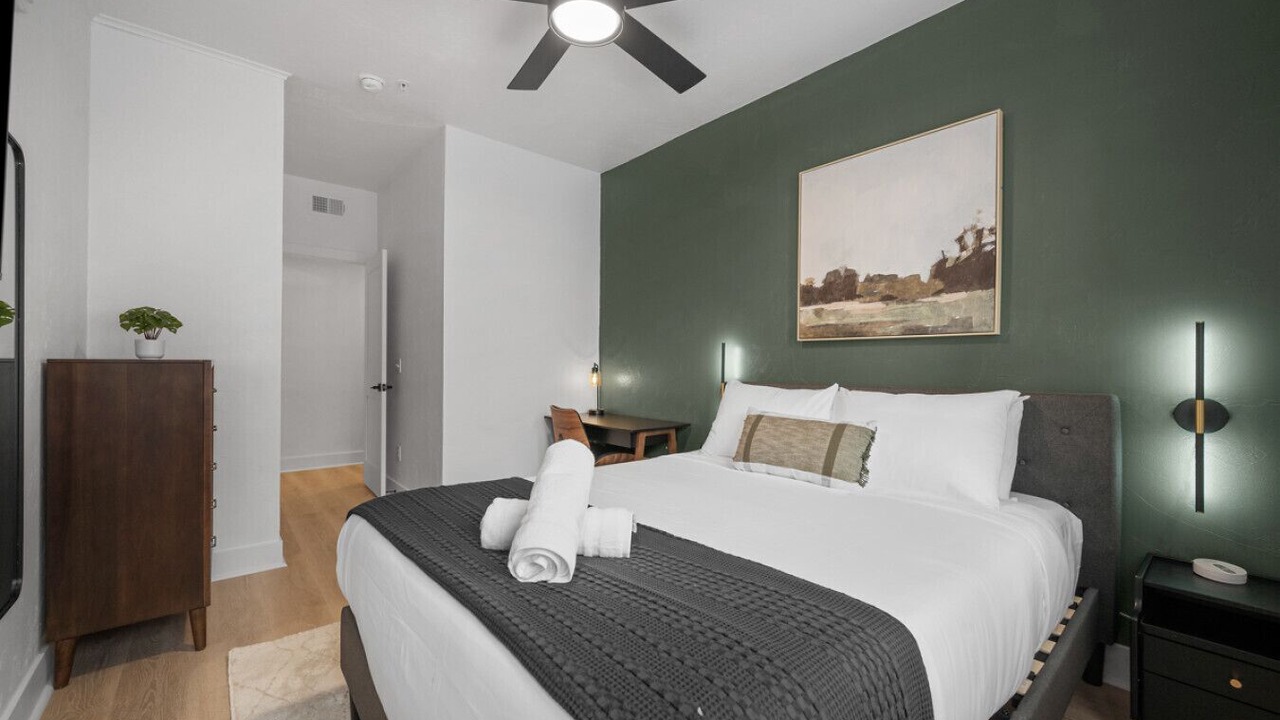 Photo of Bedroom in Shadyside