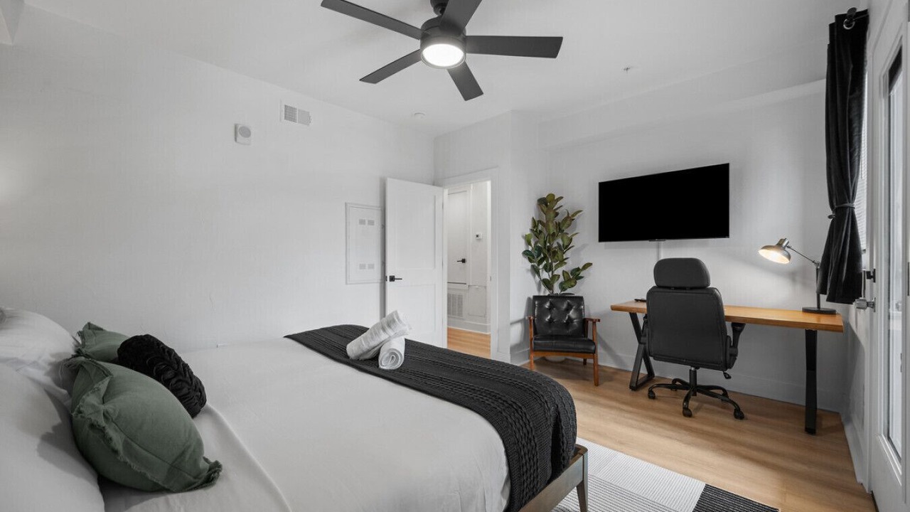 Photo of Bedroom in Shadyside