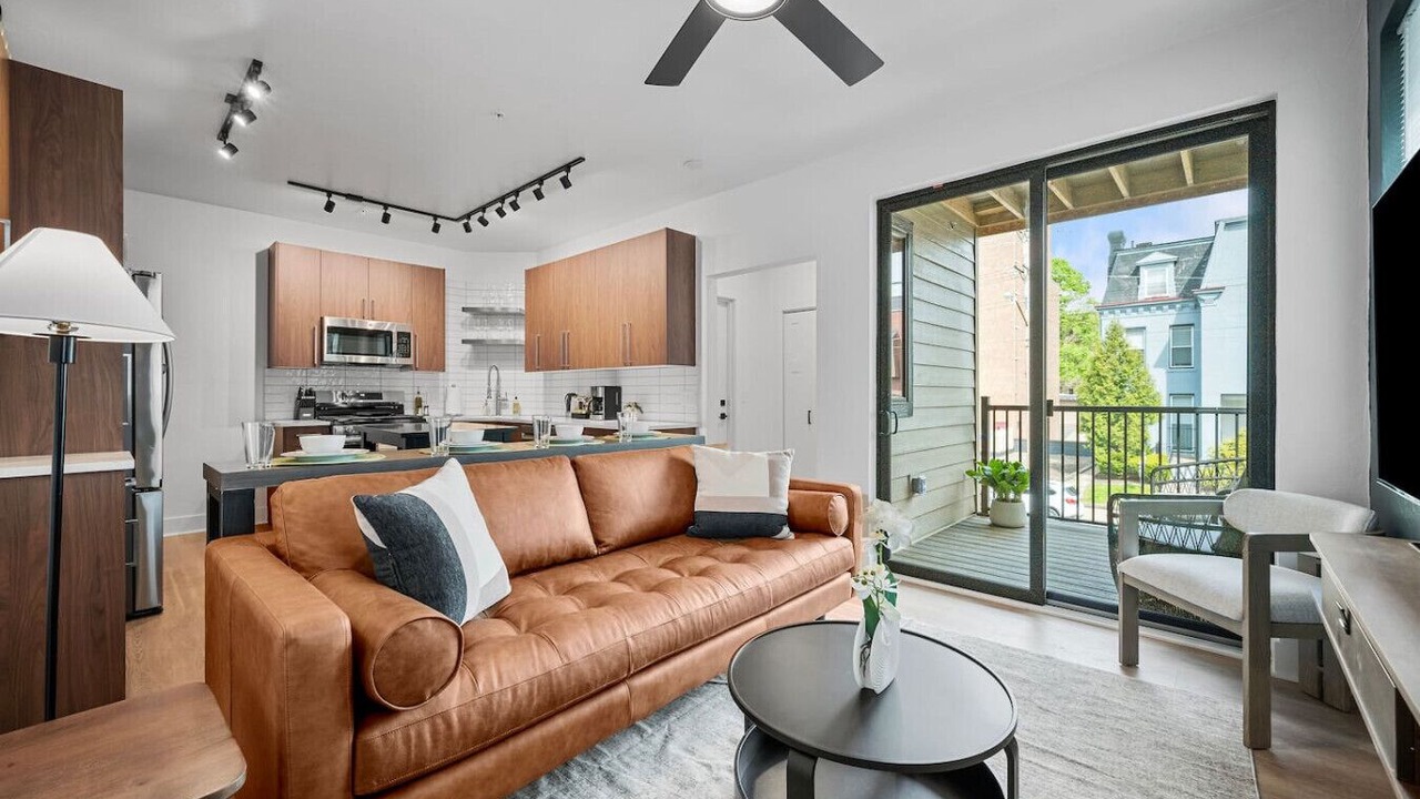 Photo of Livingroom in Shadyside