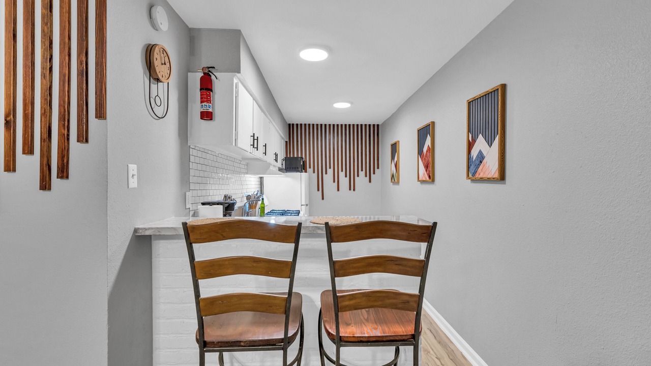 Photo of Kitchen in Greenway Plaza-Upper Kirby