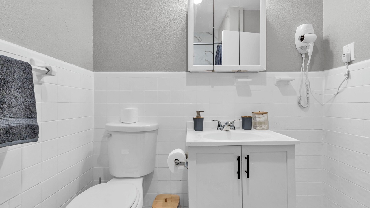 Photo of Bathroom in Greenway Plaza-Upper Kirby