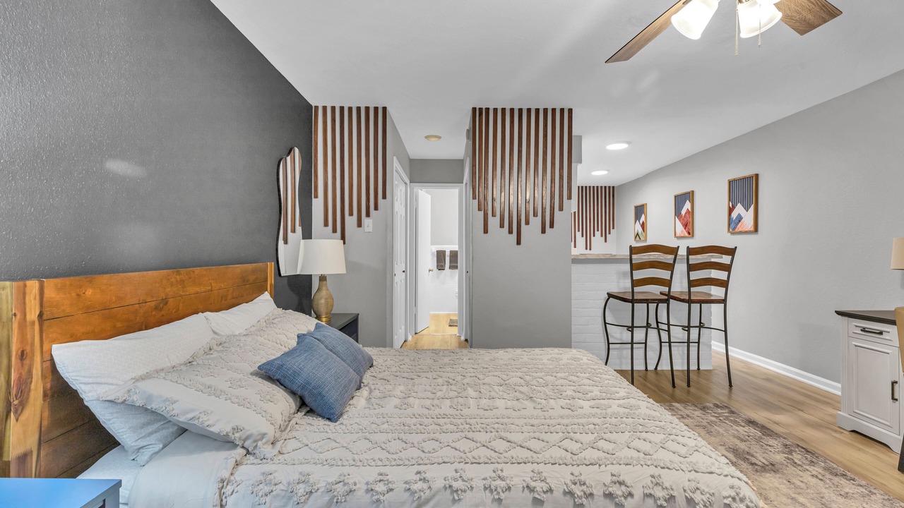Photo of Bedroom in Greenway Plaza-Upper Kirby