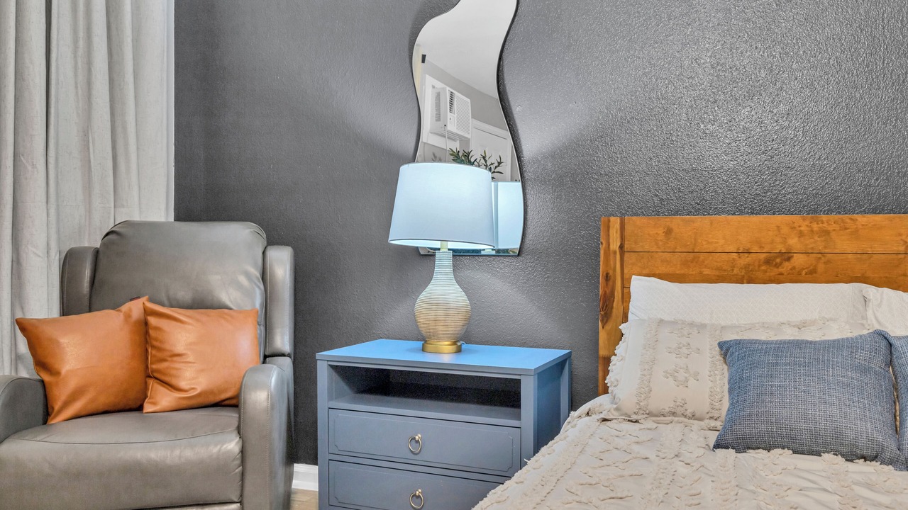 Photo of Bedroom in Greenway Plaza-Upper Kirby