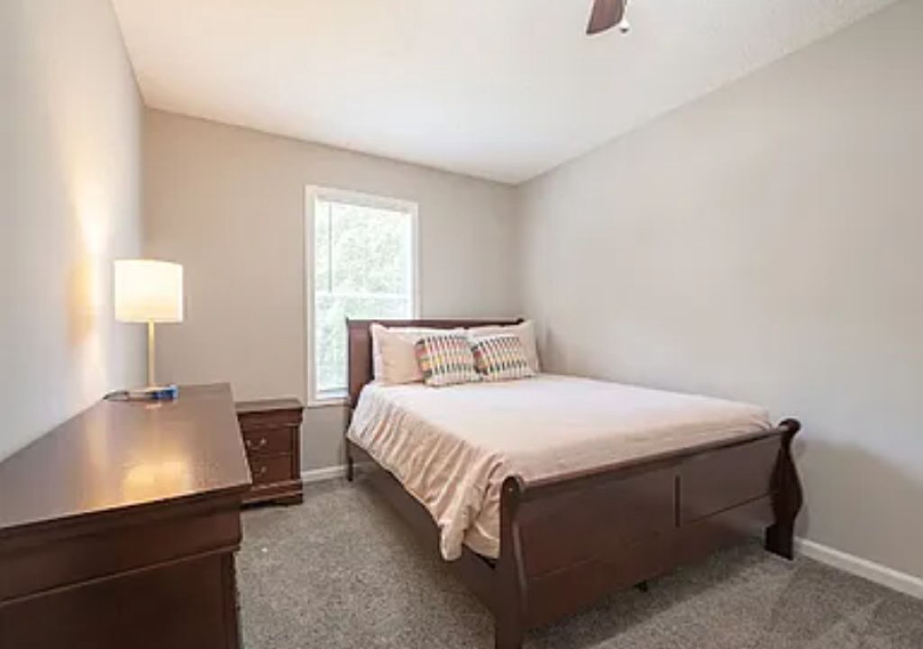 Photo of Bedroom in Gresham Park
