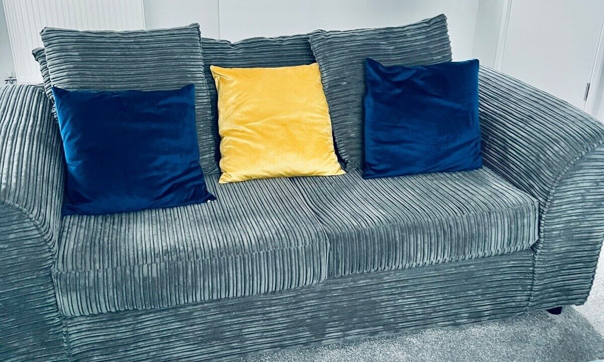 Photo of Livingroom in Wainscot