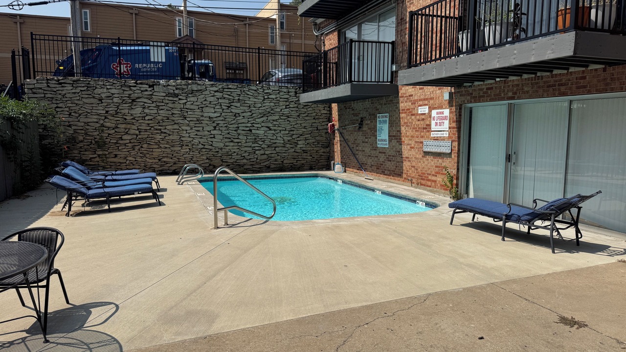 Photo of Outdoor in West Plaza