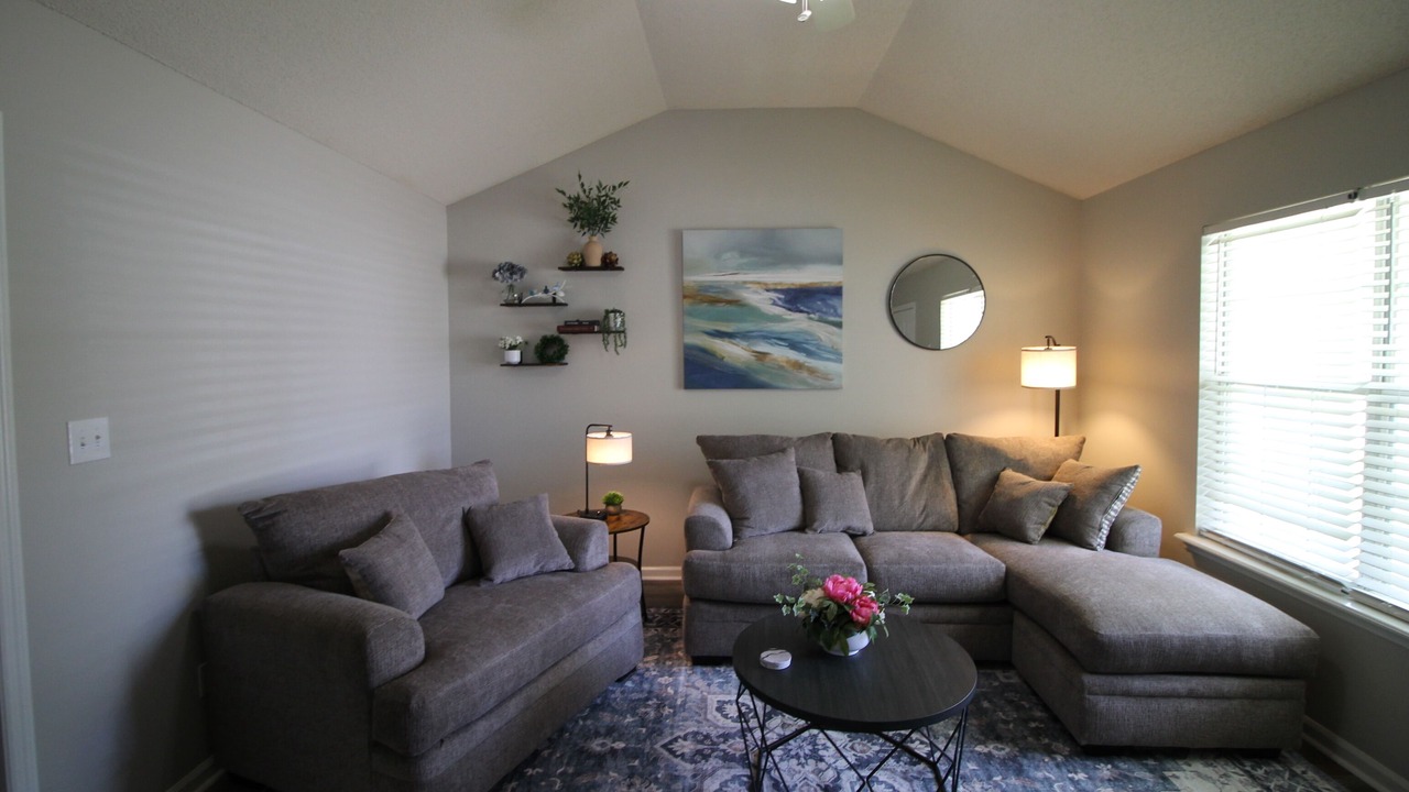 Photo of Livingroom in Remerton