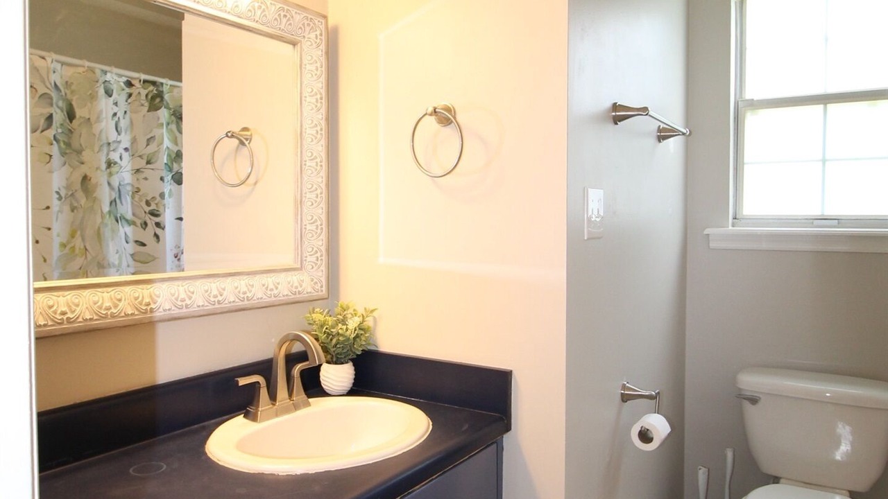 Photo of Bathroom in Remerton