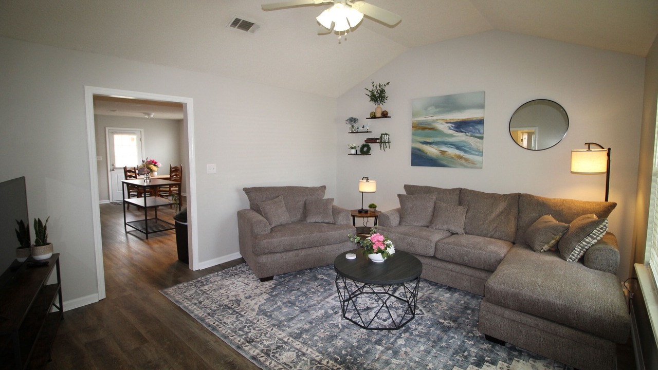 Photo of Livingroom in Remerton