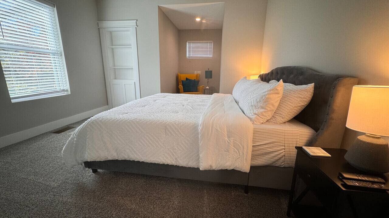 Photo of Bedroom in Brook Creek