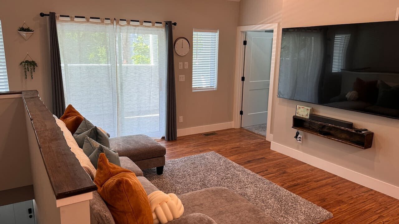 Photo of Livingroom in Brook Creek