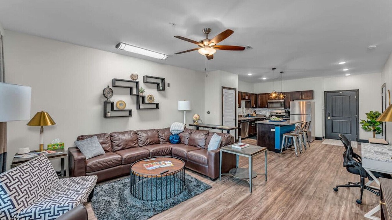 Photo of Livingroom in Lawrence