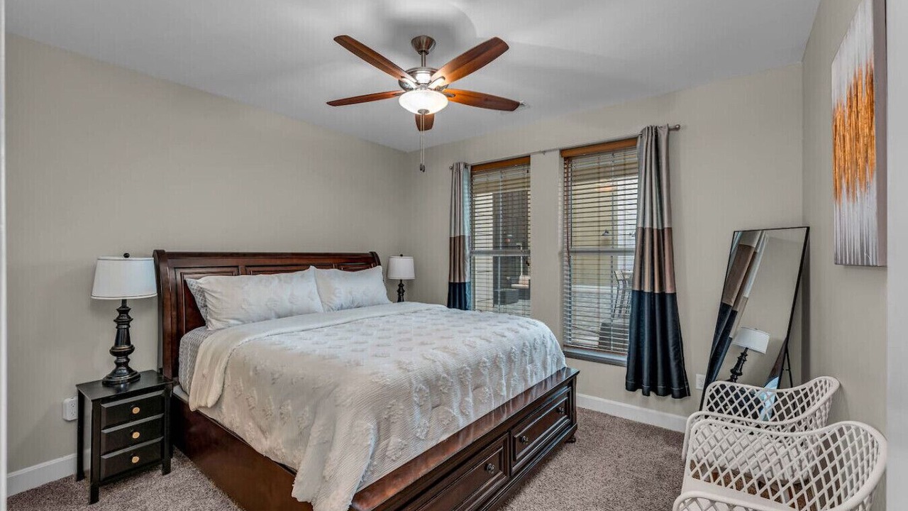 Photo of Bedroom in Lawrence