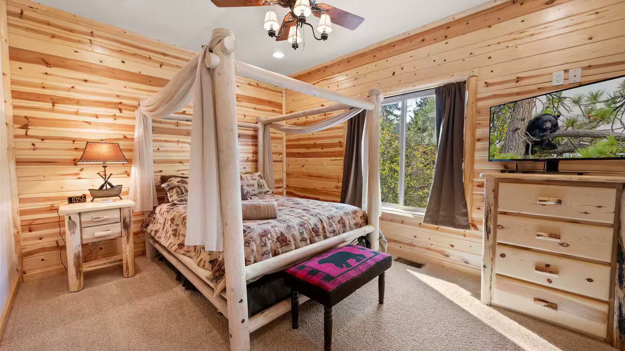 Photo of Bedroom in Eagle Mountain Estates