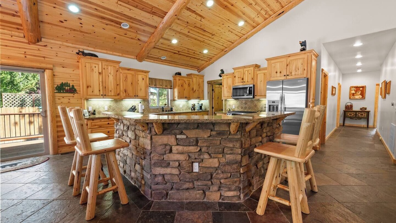 Photo of Kitchen in Eagle Mountain Estates