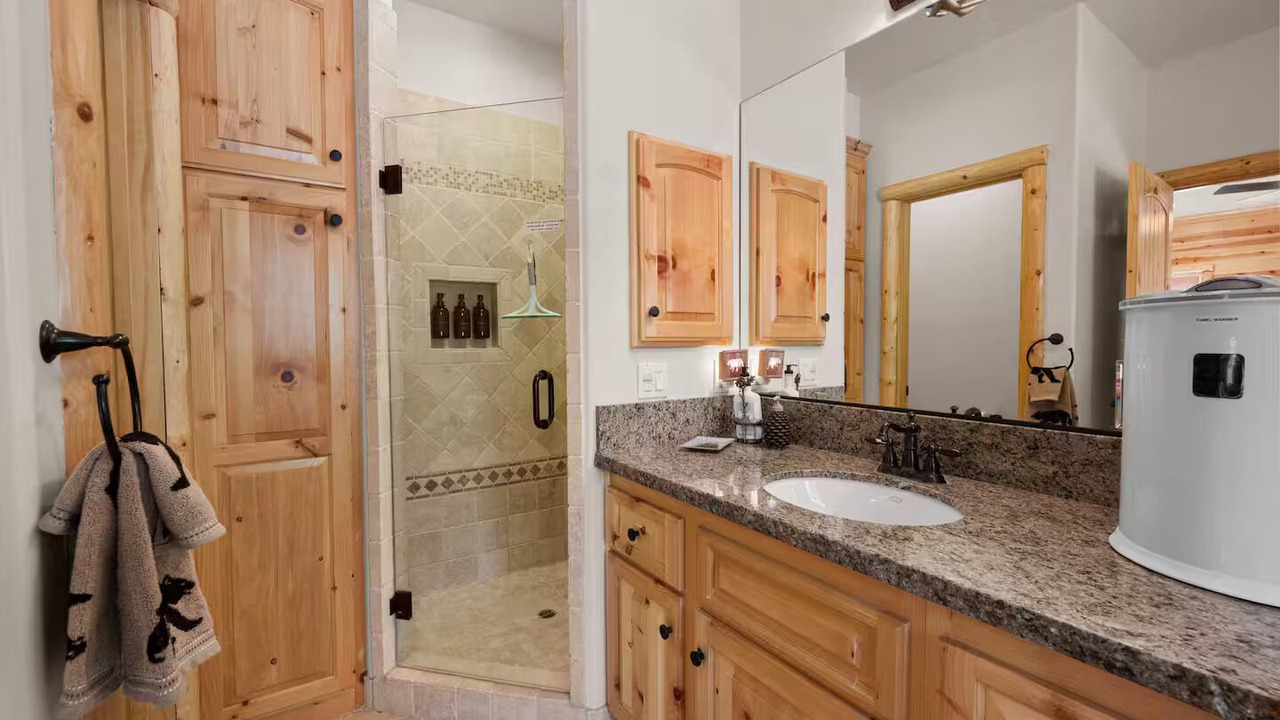 Photo of Bathroom in Eagle Mountain Estates