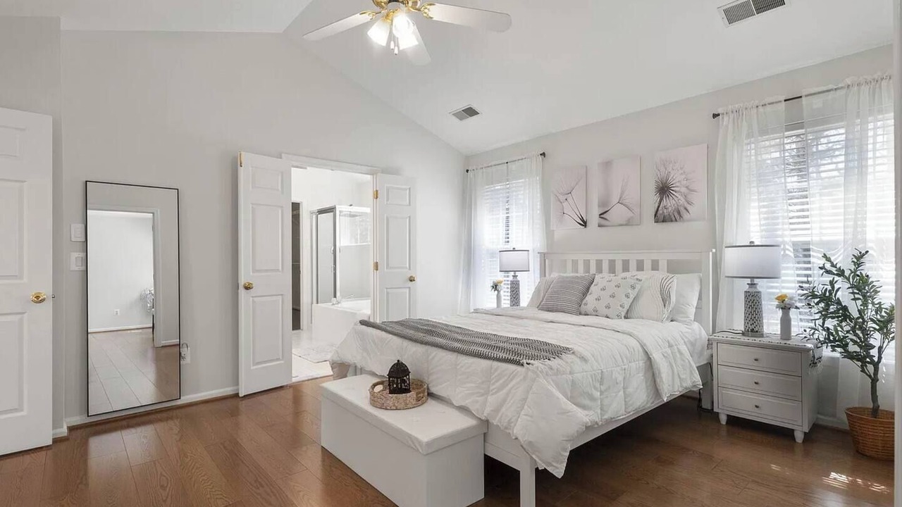 Photo of Bedroom in Brambleton