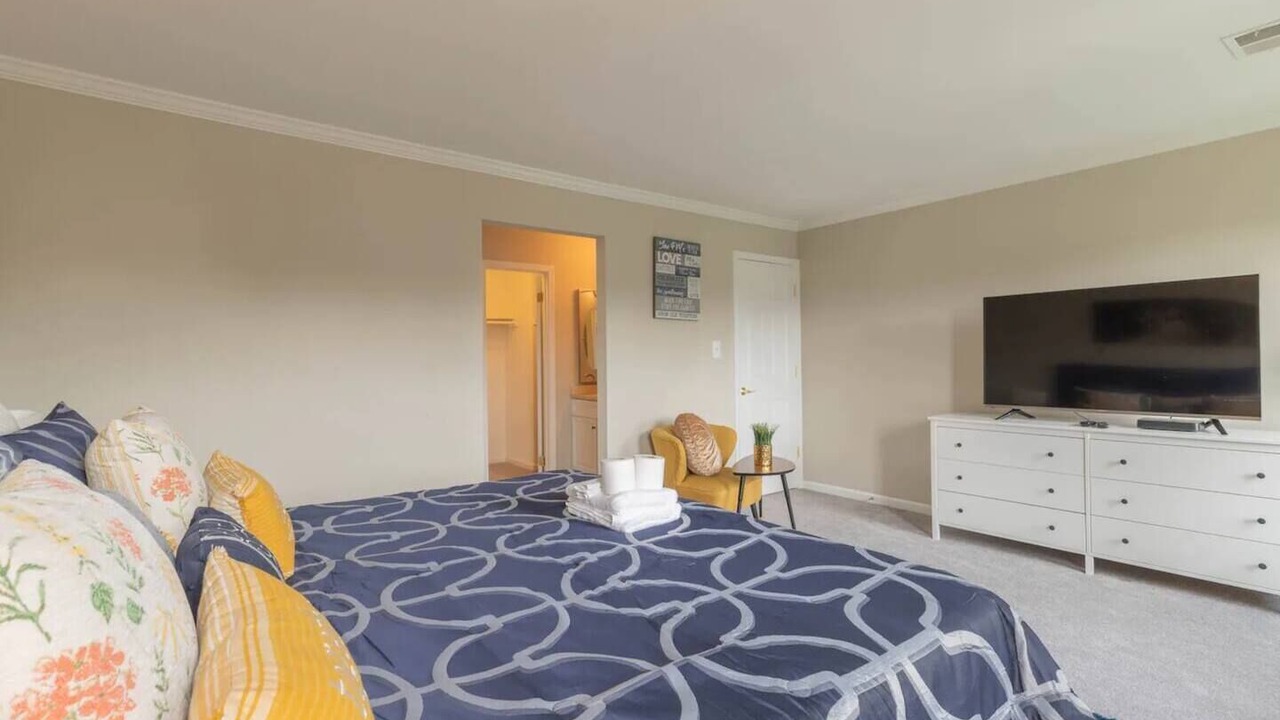 Photo of Bedroom in Brambleton