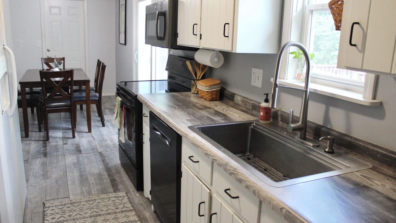 Photo of Kitchen in St. Robert