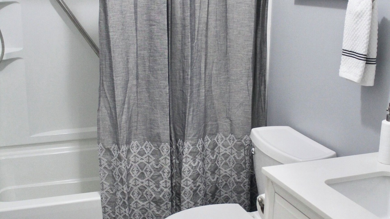 Photo of Bathroom in St. Robert