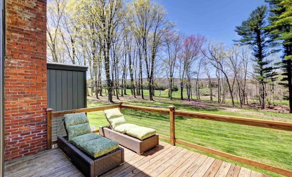 Photo of Patio Balcony in Lakeville