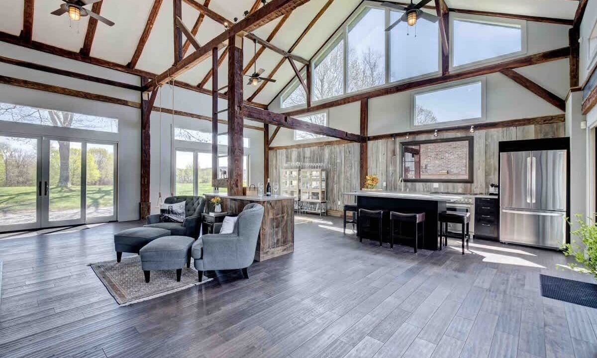 Photo of Livingroom in Lakeville