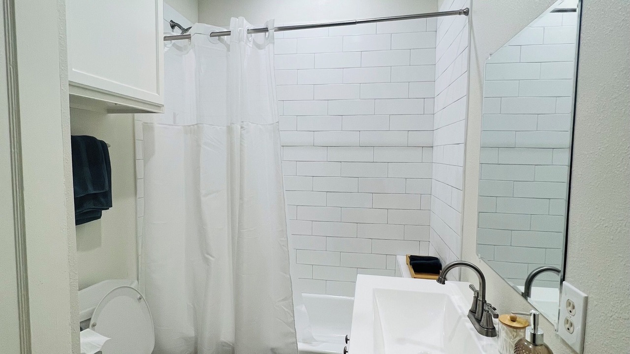 Photo of Bathroom in South Central Houston