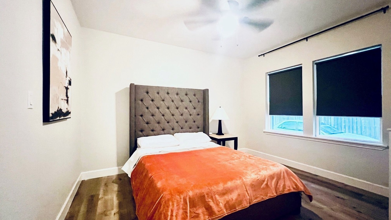 Photo of Bedroom in South Central Houston