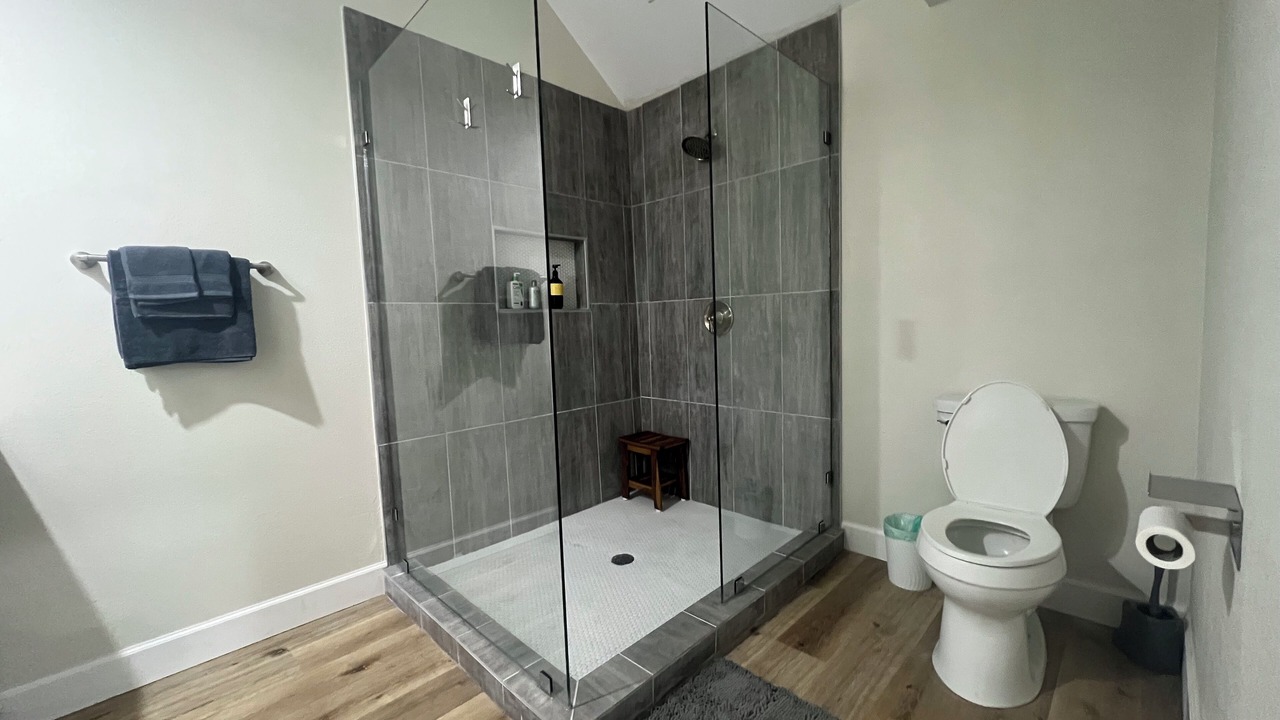 Photo of Bathroom in South Central Houston
