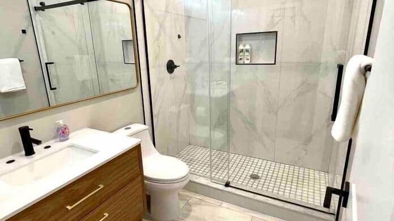 Photo of Bathroom in Mantua