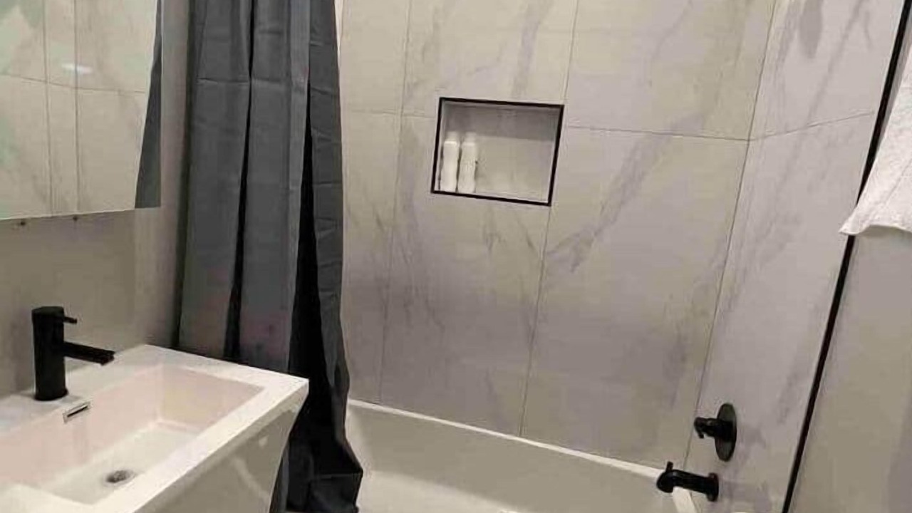 Photo of Bathroom in Mantua