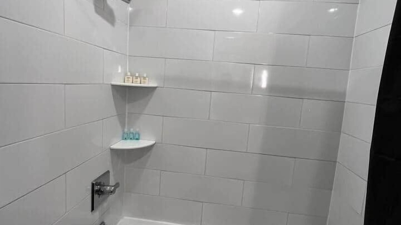 Photo of Bathroom in Point Breeze